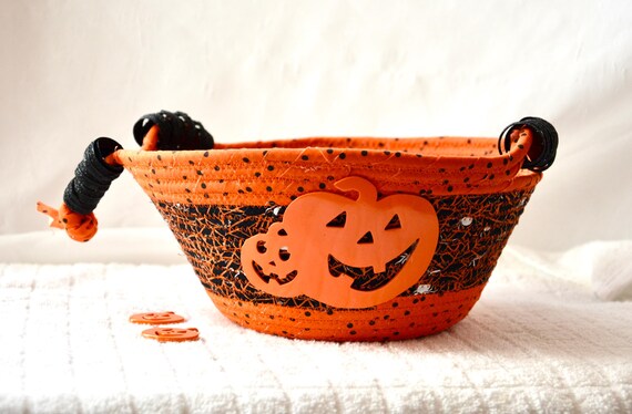 Halloween Candy Bowl, Decorative Fall Basket, Handmade Pumpkin Napkin Holder, Hand Woven Fabric Basket, Halloween Trick or Treat Bowl