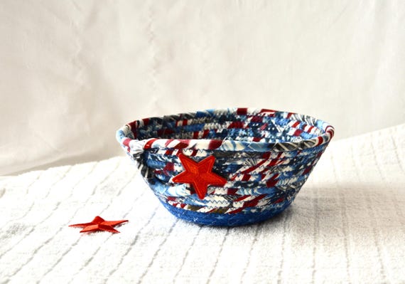 Patriotic July 4th Basket, American Flag Gift Basket, Handmade Red White and Blue Fabric Bowl, Summer Picnic Basket Outdoor Patio Party Bowl
