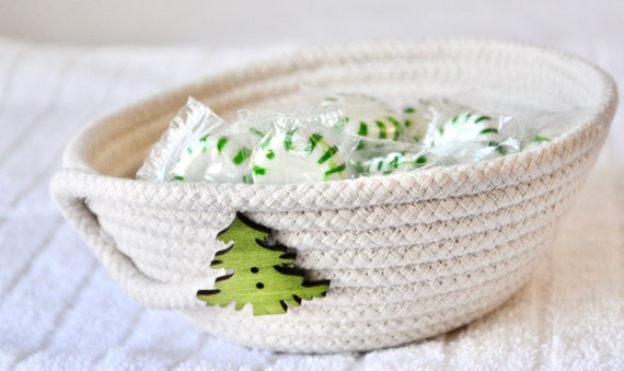 Christmas Candy Dish: Handmade Rope Basket, Country Trinket Ring Tray