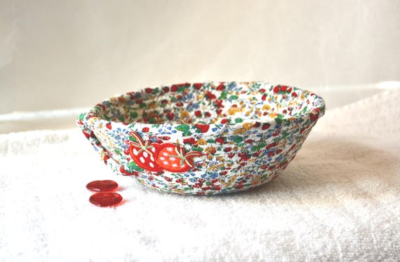 Strawberry Fabric Basket, Cute Candy Dish, Patio Party Basket, Ring Holder Tray, Handmade Fabric Bowl, Summer Picnic Basket, Small Rope Bowl