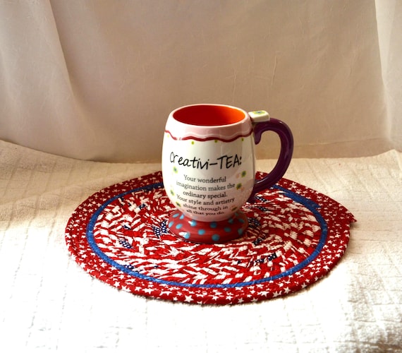 Handmade Patriotic Place Mat, July 4th Table Trivet, 1  Decorative Red White and Blue Table Topper, Hot pad, Memorial Day Decor