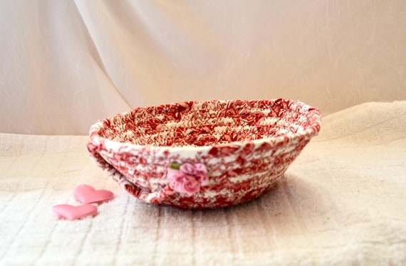 Shabby Chic Basket, 1 Handmade Mauve Pink Rose Bowl, Small Ring Dish, Candy Dish