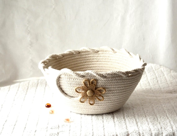 Woven Rope Bowl, 1 Handmade Clothesline Basket, Minimalist Coiled Basket, Neutrals Beige Fruit Bowl
