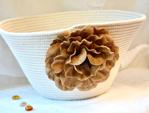 Fall Sunflower Basket, Handmade Floral Gift Basket, Country Fruit Bowl, Autumn Napkin Holder, Farmhouse Bowl, Woven Rope Home Decor Bin