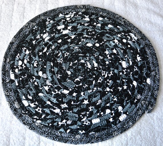 Halloween Black Fabric Trivets, Set of 2 Hot Pads, Handmade Coiled Fabric Trivets, Black and White Hot Pads, Lovely Black Quilted Table Mats