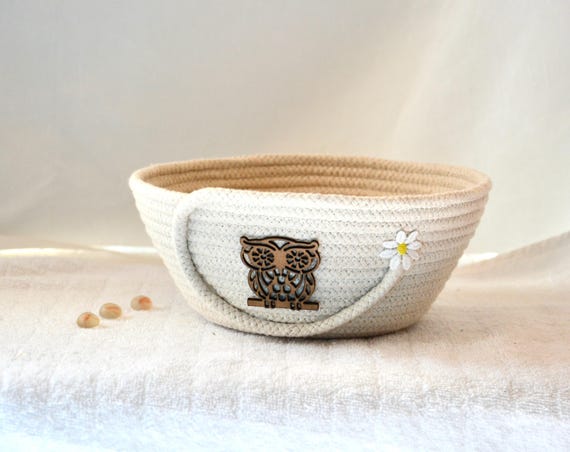 Owl Rope Basket, Country Cottage Key Holder, Handmade Rope Bowl, Minimalist Clothesline Basket, Rustic Yarn Bowl,  Hand Coiled Farm Basket