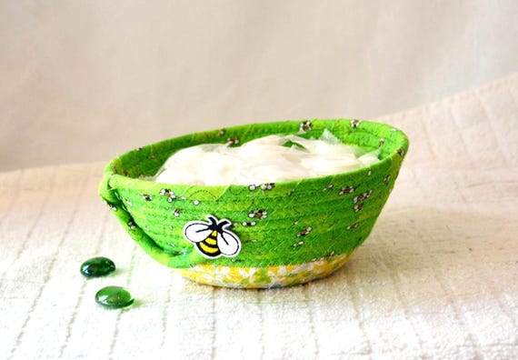 Handmade Green Candy Bowl, Whimsical Bee Bowl, Quilted Fabric Dish, Spring Easter Decor Basket