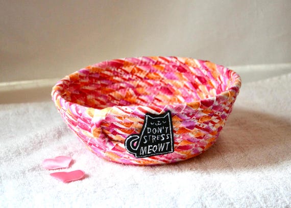 Black Cat Candy Dish, Handmade Fabric Basket, Cat Toy Bowl, Whimsical Coiled Bowl, Small Ring Dish, Fun Gift Basket, Pink Key Bowl