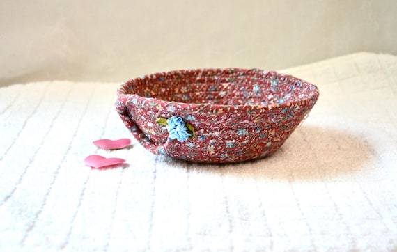 Shabby Chic Basket, Handmade Pink Key Bowl, Desk Accessory, Mauve Gift Basket, Ring Dish, Dresser Jewelry Tray, Pretty Potpourri Bowl