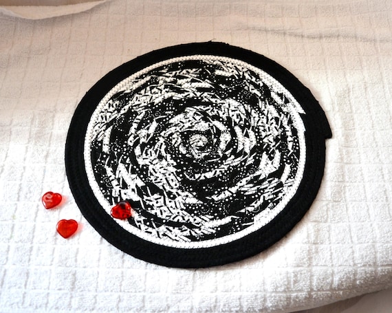 Decorative  Handmade Black and White Place Mat, Coiled Fabric Trivet,  Table Mat (11 inch)