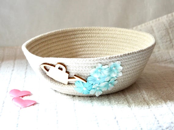 Summer Garden Basket, Gift for Gardener, Mother Birthday Gift,  Minimalist Fruit Bowl, Handmade Rope Basket, Country Napkin Holder