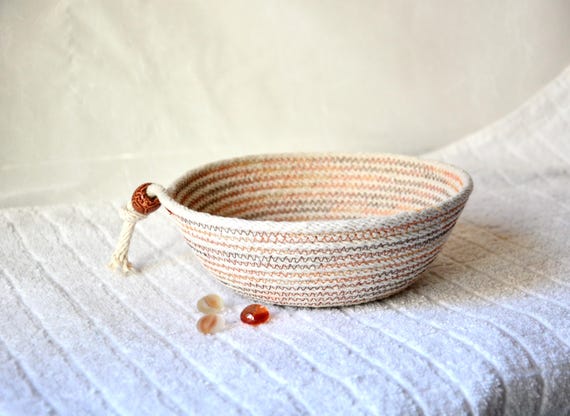 Small Earth Tone Basket, Minimalist Key Holder, Candy Bowl, Handmade Coiled Rope Dish, Farmhouse Ring Dish, Country Cottage Candy Dish