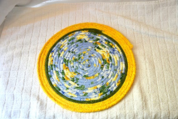 Country Cottage Place Mat, 11" Handmade Fabric Trivet, Pretty Floral Table Mat, Woven Hot pad, Hand Coiled Potholder, Spring Table Topper