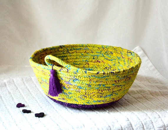 Artisan Batik Basket, Lime Cream Key Bowl, Handmade Batik Fabric Basket, Fruit Bowl, Napkin Holder, Bread Basket, Funky Tassel Trinket Bowl