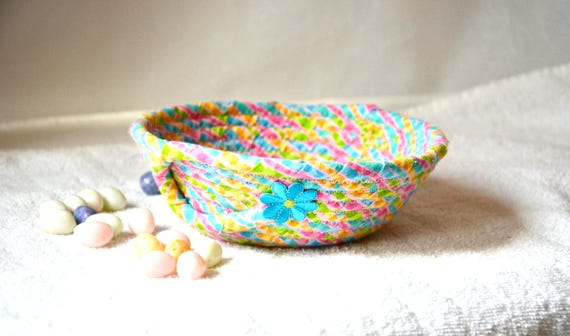Easter Candy Bowl, 1 Handmade Pink Ring Dish, Small Key Tray