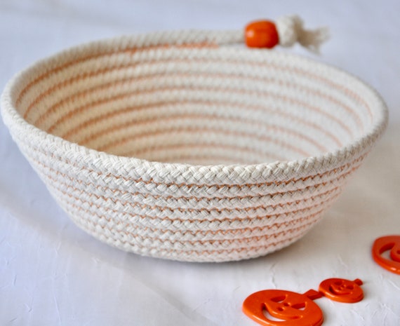 Minimalist Rope Dish, Handmade Fall Potpourri Bowl, Ring Dish, Key Basket, Desk Accessory, Hand Quilted Rope Bowl, Handmade Rope Bowl