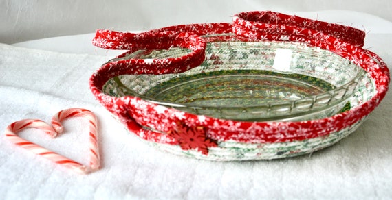 Christmas Serving Basket, 1 Handmade Winter Dessert Carrier, Napkin Holder, Party Pie Caddy, Hostess Gift Basket, Snowflake Decor Bowl