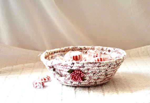 Christmas Candy Dish, Candy Cane Decor Basket, Handmade Fabric Rope Bowl, Ring Tray