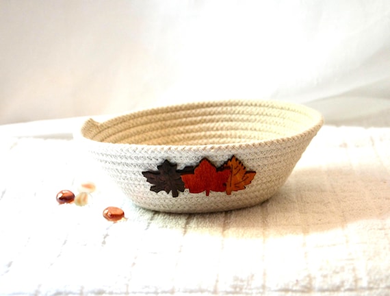 Country Fall Rope Basket, 1 Minimalist Candy Dish, Key Holder, Cottage Chic Bowl, Handmade Trinket Ring Tray, Gift Basket, Farmhouse basket