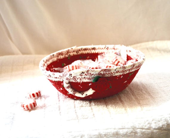 Handmade Christmas Potpourri Bowl, Red Holiday Candy Dish