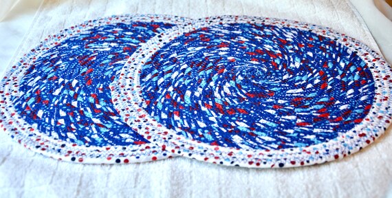 Patriotic Place Mat, 1 4th of July Table Topper, 1 Handmade Red White and Blue Trivet, Summer Hot pad, Outdoor Patio Decor Trivet