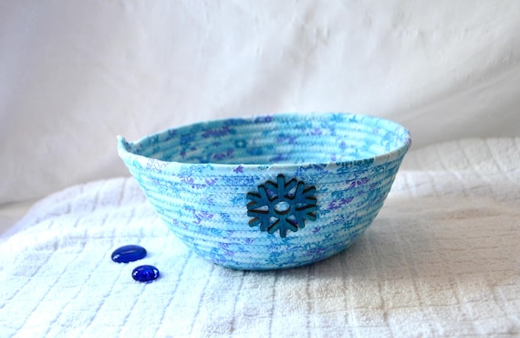 Blue Snowflake Basket, 1 Handmade Holiday Bread Basket, Snowy Winter Decor