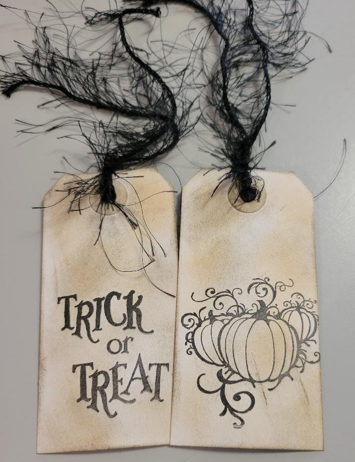 Vintage Style Halloween Gift Tags-little Bit Spooky Vintage Gift Tags ...