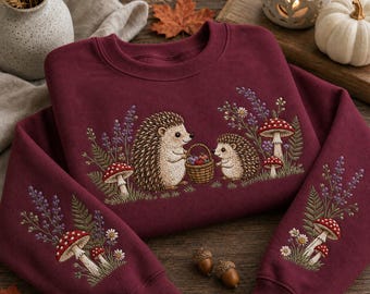Sweatshirt mit Igel-Pilz-Stickerei, Rundhalsausschnitt mit Waldtiermotiv, Herbstshirt im Cottagecore-Stil, Geschenk für Naturliebhaber im Herbst