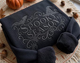 Gruseliges Sweatshirt mit Stickerei, Gothic-Hexenhut-Spinnennetz-Rundhalsausschnitt, Halloween-Fledermaus-Shirt als Geschenk