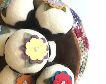 Flower Felt Cupcake Pin Cushion: Handmade Home Decoration, Birthday Gift, Thank you & Mother's Day