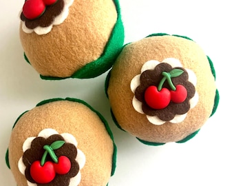 Cherry Felt Cupcake Pin Cushion: Handmade Home Decoration, Kitchen & Baker, Birthday Gift, Thank you, Cherries