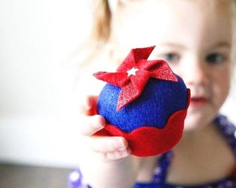 Americana Felt Cupcake: Patriotic Pinwheel Party Decor, Home, Gifts, Independence Day, 4th of July
