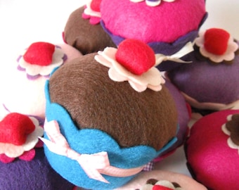 Personalized Large Birthday Party Felt Cupcakes (Set of 6): Handmade Home Decor, Pin Cushions, Party Favors, Gifts