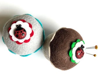 Ladybug Felt Cupcake Pin Cushion: Home Decor, Birthday Gift, Nature, Handmade Thank you Gifts