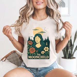 Moonchild Grafik Tee Tarot Karte Shirt Vintage himmlischen Komfort Farben T-Shirt für moderne Hexen und Astrologie Liebhaber