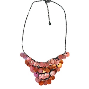 Vintage Pink Mother-of-Pearl Shell Disc Necklace 70s Statement Bib
