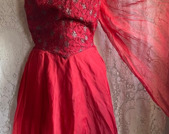 Vintage 50s Strapless Dress, red with lace, taffeta, no tags, rare