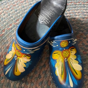 Vintage 70s painted Swedish clogs by Vollsjo EU 40 US 8.5 9 9.5
