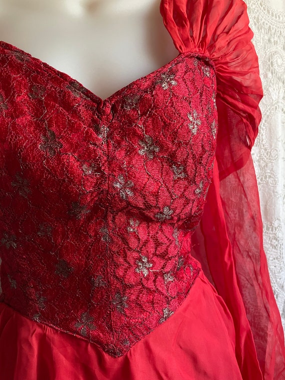 Vintage 50s Strapless Dress, red with lace, taffe… - image 3