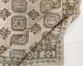 Neutral Cream Area Rug, Minimalist Beige Living Room Carpet, Traditional Floral Block Print Rug, Modern Farmhouse Wool Rug, Large Boho  Rug.