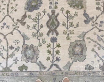 23x30, Oushak Teppich, Handgeknüpfter Oushak Teppich, Handgeknüpfter Vintage Teppich mit Blumenmuster in Antik-Olive.