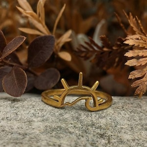 Gold Messing Sonne und Welle Ring - Minimalistischer Sonnenuntergang über Ozean Band - Himmlische Natur Schmuck - Sommer Strand Schmuck Geschenk für Sie - Boho Ring