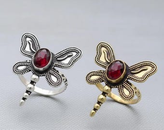 Vintage Style Brass Dragonfly Ring with Red Garnet Glass, Boho Insect ring, Nature Inspired Gift for Her, Victorian Style Ring, Dainty ring