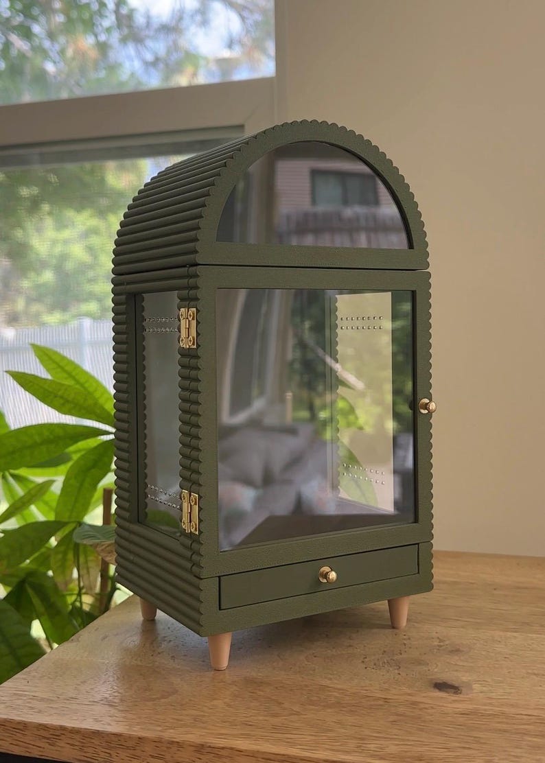 Terrário arqueado para aranhas-saltadoras | Porta frontal magnética e gaveta deslizante | Tampo removível opcional Forest Green