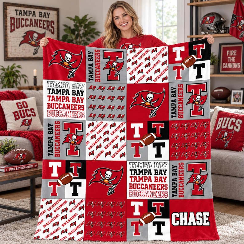 Tampa Bay Buccaneers Custom Name Flannel Blanket,Pirate Flag Patchwork Print Football Throw,Birthday Gift for Bucs Fans,Game Day Keepsake bild 1