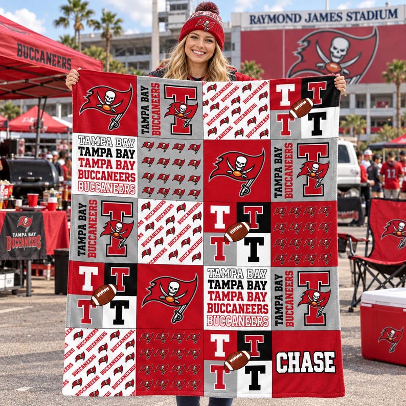 Tampa Bay Buccaneers Custom Name Flannel Blanket,Pirate Flag Patchwork Print Football Throw,Birthday Gift for Bucs Fans,Game Day Keepsake bild 5