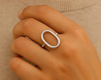 Sterling Silver Open Oval Ring – Modern Geometric Design