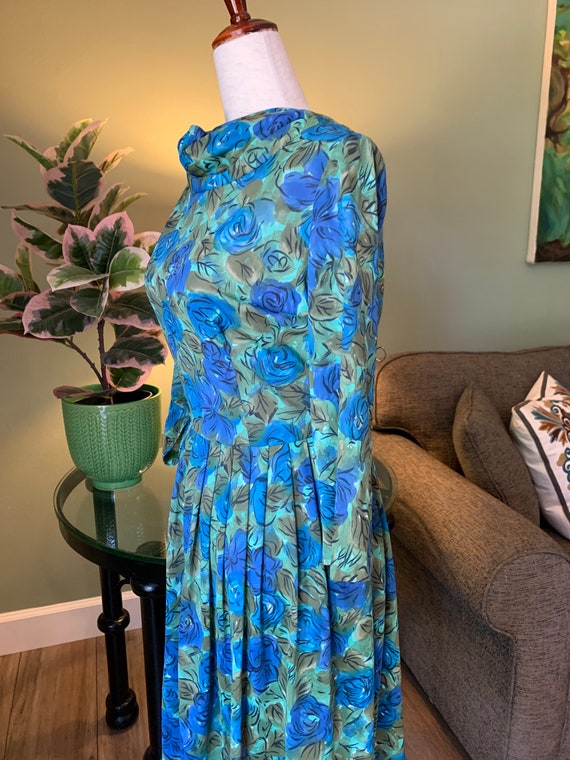 1950's Soft Blue Green Floral Double Knit Dress - image 5