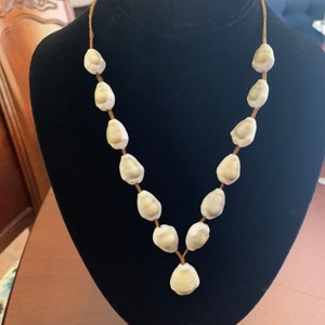 Vintage Seashell Elegance Cowrie Seashell Necklace