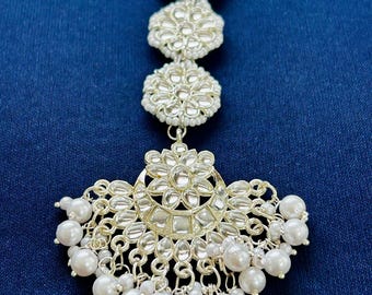 Sheesh Patti Floral Chapado en Oro: Joyería para la Cabeza de Templo del Sur de la India